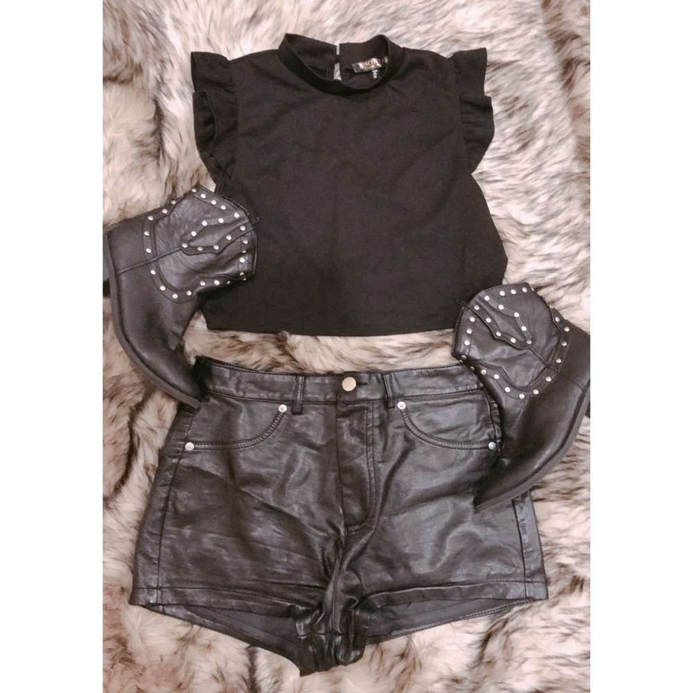 Adorable black crop top